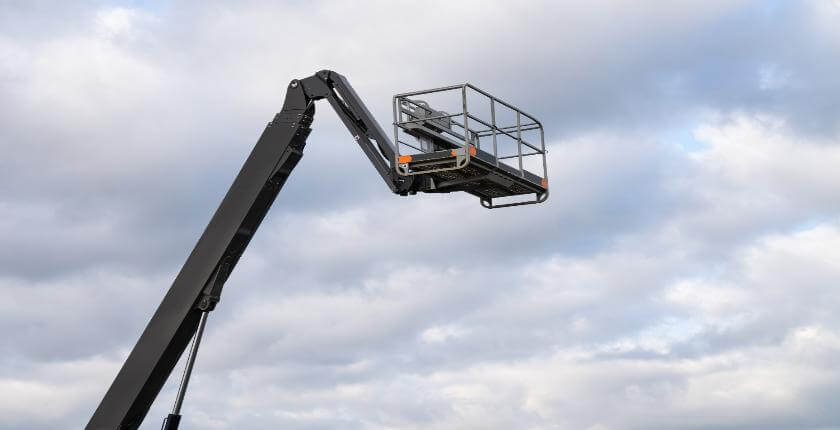 expert cherry picker hire in Redditch